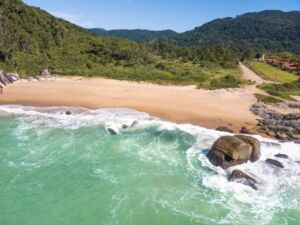 Praia-do-Estaleirinho