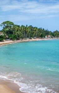 Praia do nordeste brasileiro.